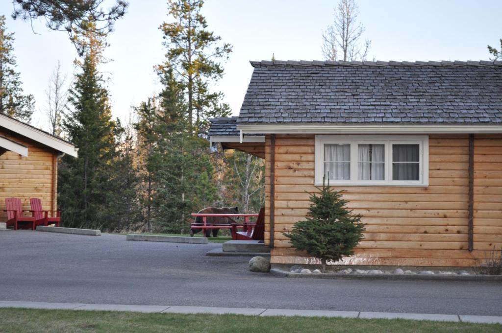 Jasper House Bungalows Exterior photo